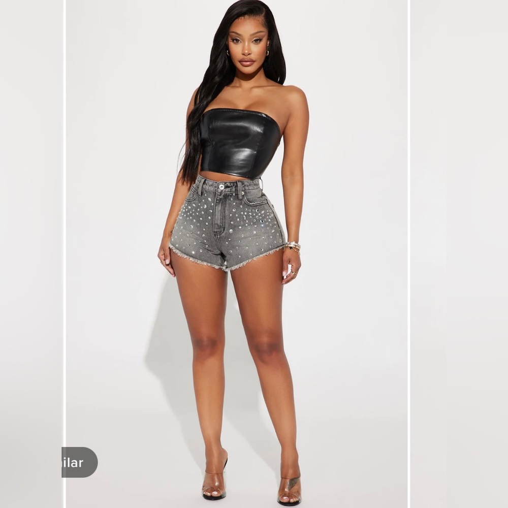 Fashion Nova “Razzle Dazzle” denim shorts